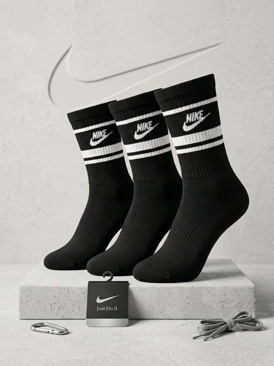 N.I.K.E Retro Stripe Crew Socks Black