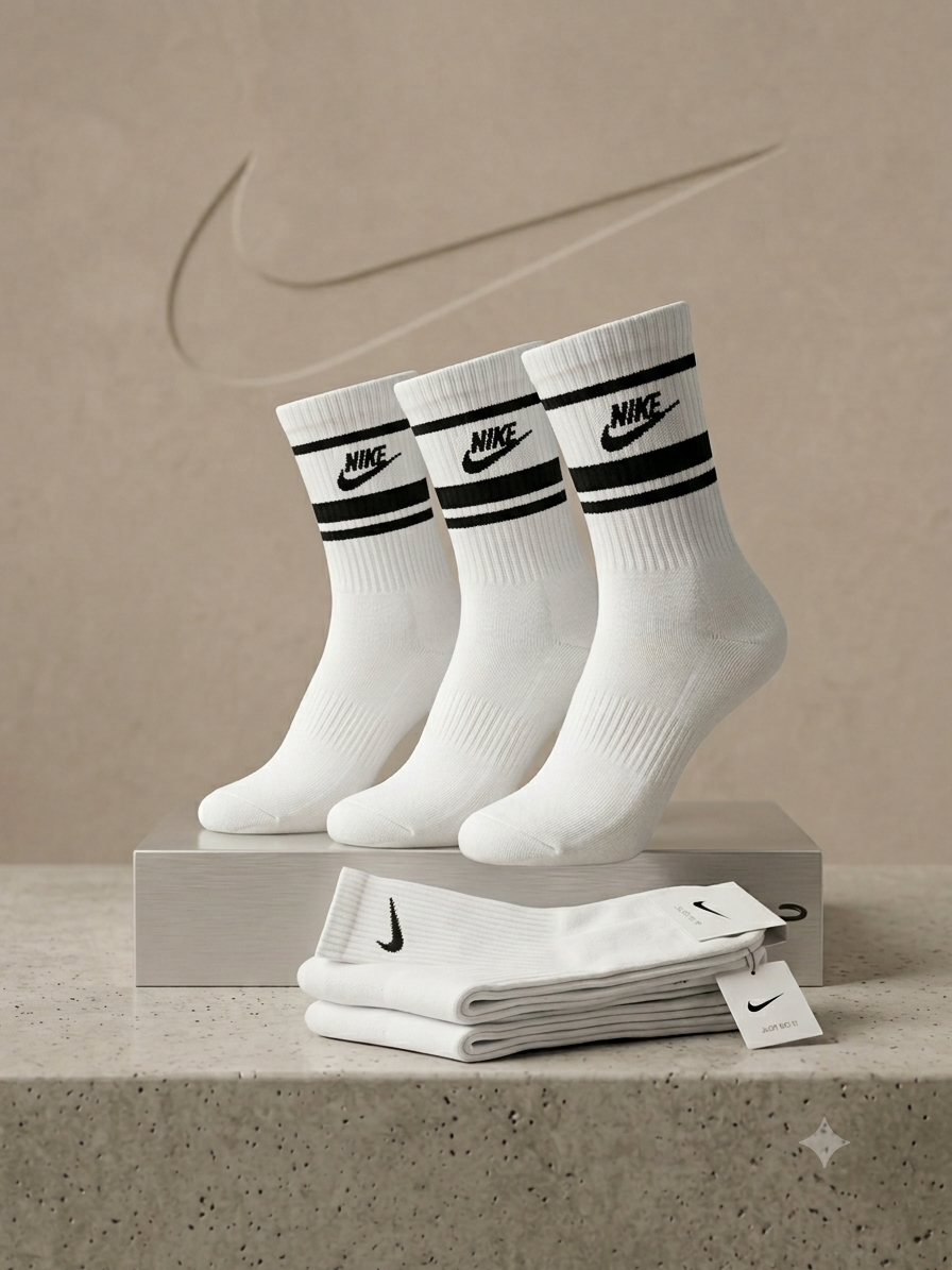 N.I.K.E Retro Stripe Crew Socks White